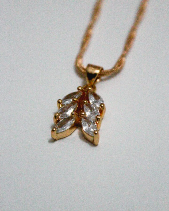 SixLeaf Necklace - Gold