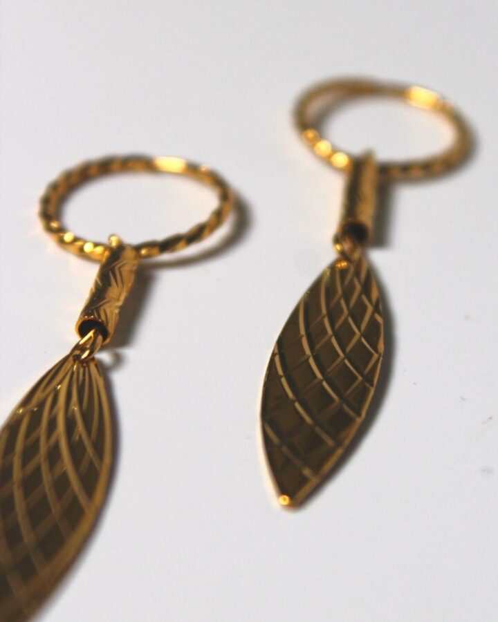 Old Queen Earring - Gold