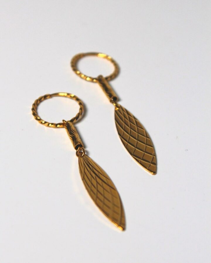 Old Queen Earring - Gold