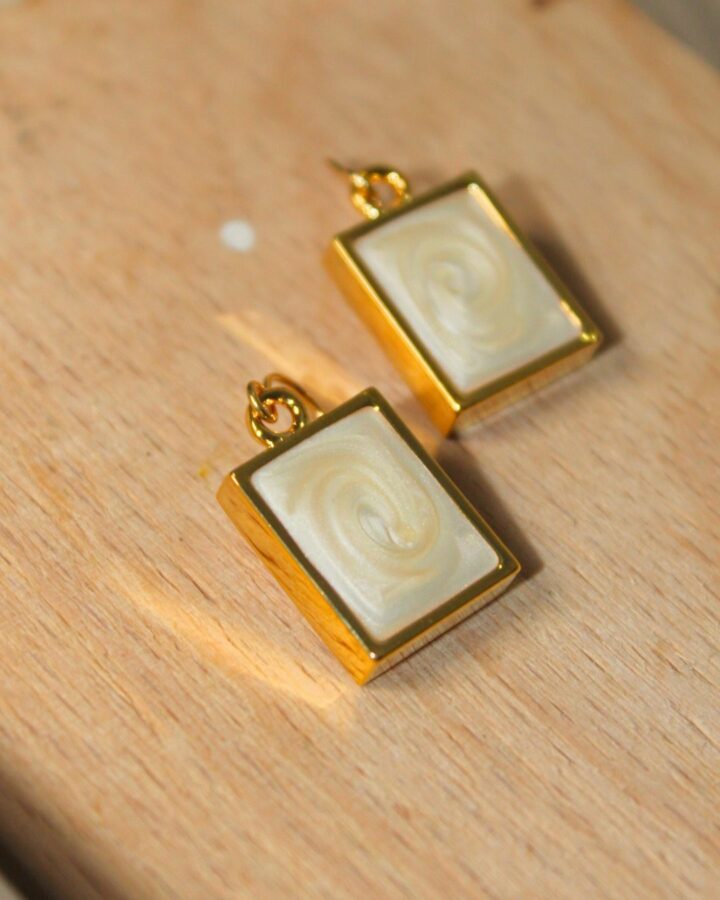 Marble Earring - Cream - Gold