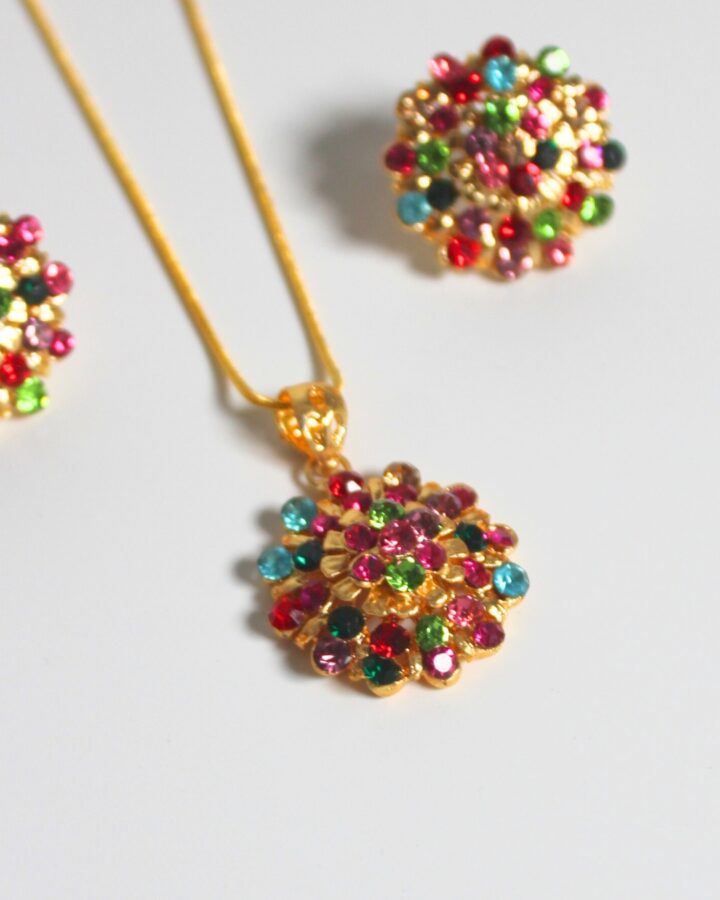 Big Dazzling Dreams - Necklace & Earring Set - Pakistani - Multicolour