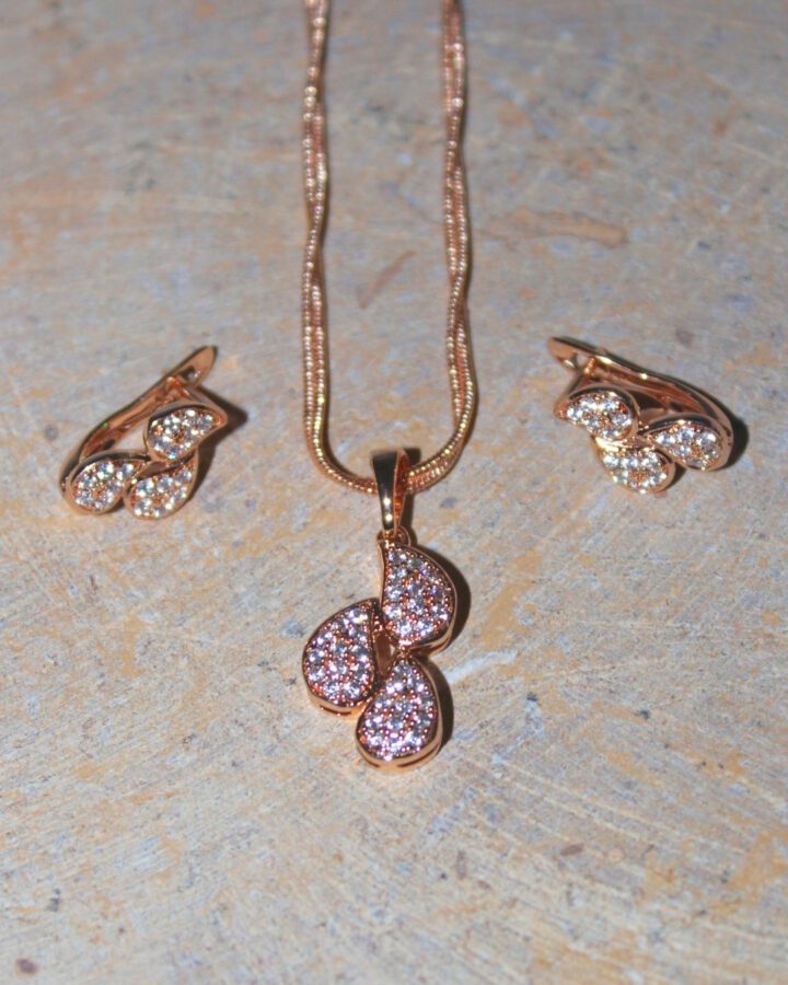 Triple Tear Drop - Necklace & Earrings Set - Gold