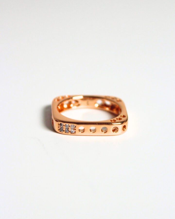 Juno Square Ring - Gold