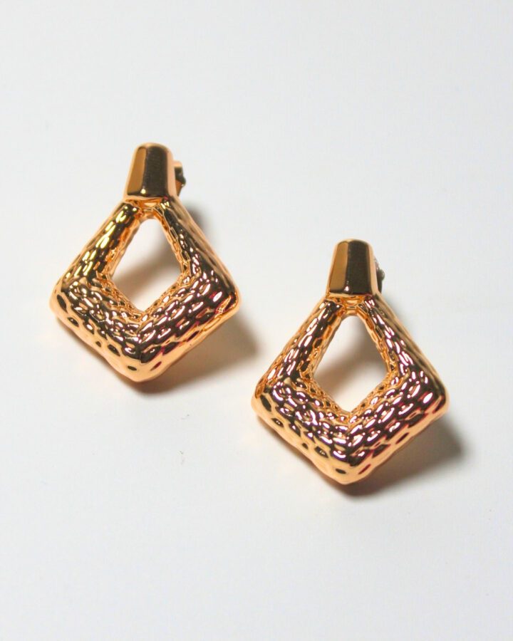 Textured Kite Earring - Gold