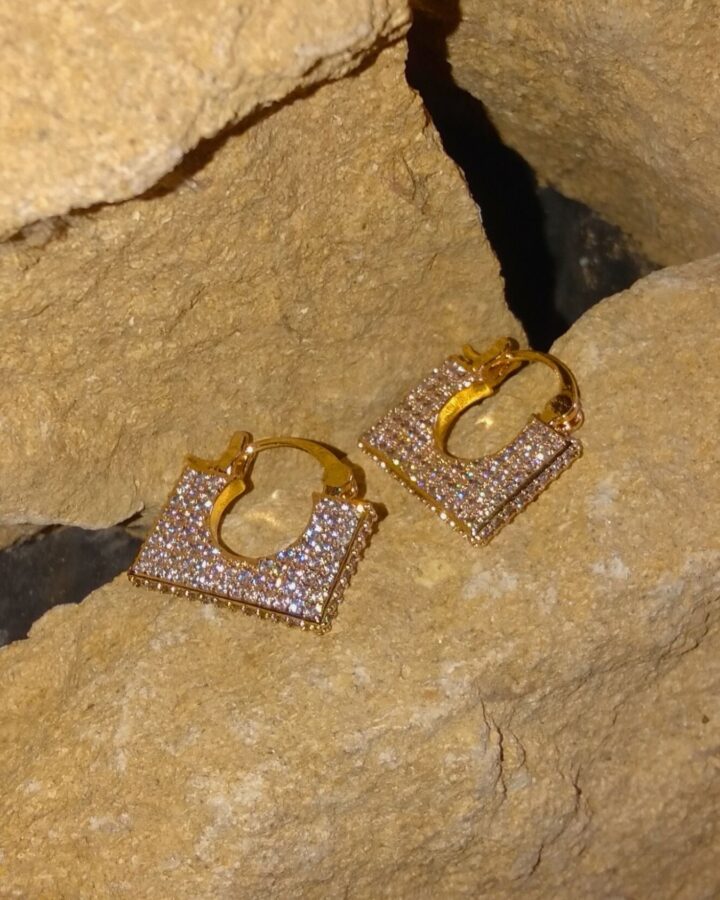 Queen’s Vault Hoop Earrings