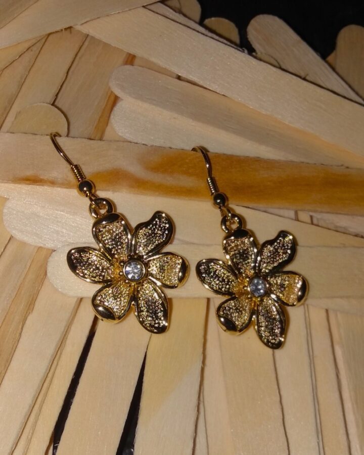 Sunflare Bloom Earrings - Golden